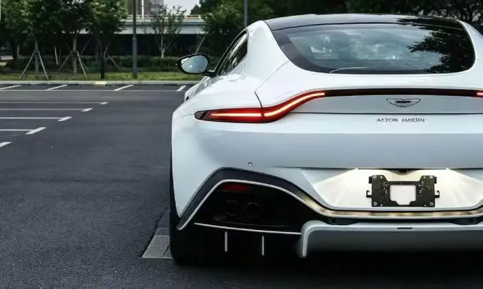 Vantage 2020 Model 4.0T V8 Coupe – фото 5