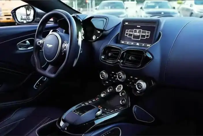 Vantage 2020 Model 4.0T V8 Coupe – фото 8