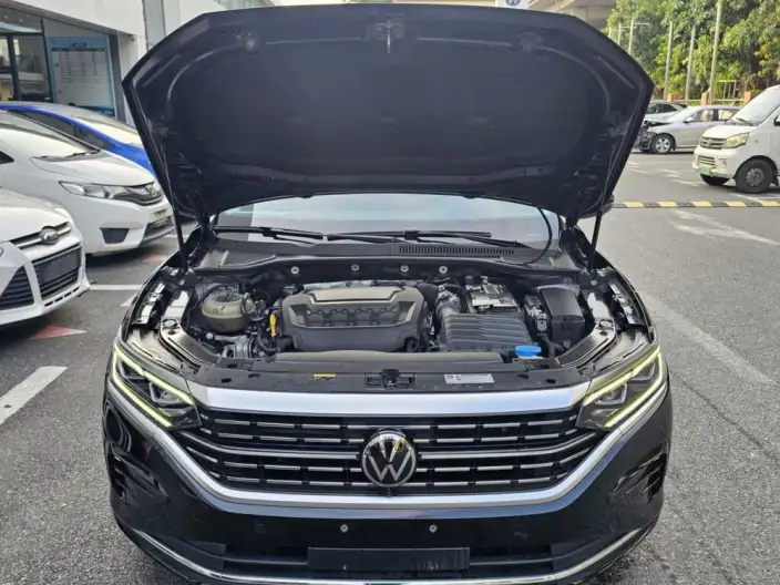 Volkswagen Passat 2023 Model Facelift 330TSI Deluxe Edition – фото 7