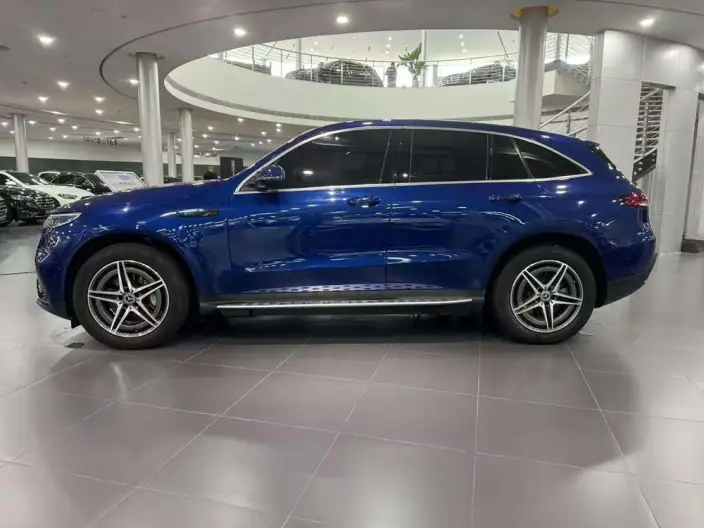 Mercedes-Benz EQC 2021 Model EQC 400 4MATIC – фото 4