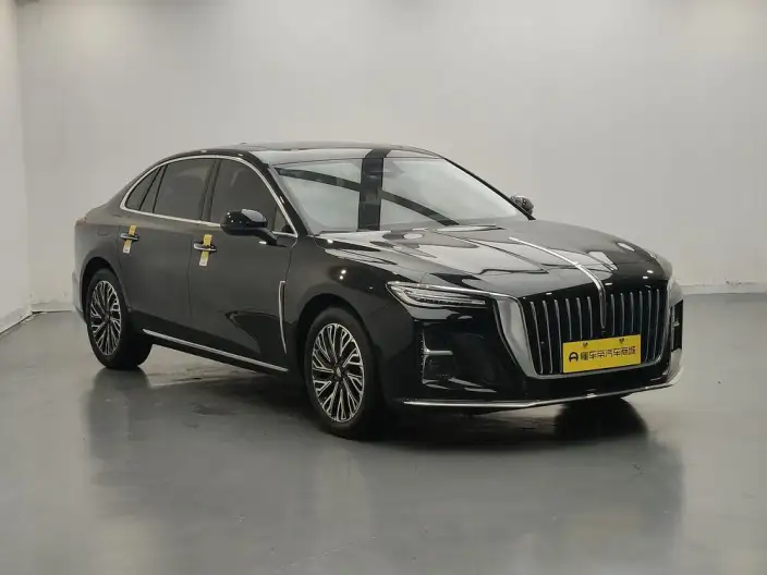Hongqi H5 2025 Model 2.0T Automatic Flag Enjoy Edition – фото 3