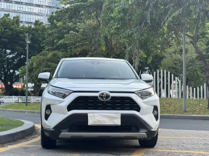 Toyota RAV4 2021 Model 2.0L CVT 2WD Fashion edition – фото 2