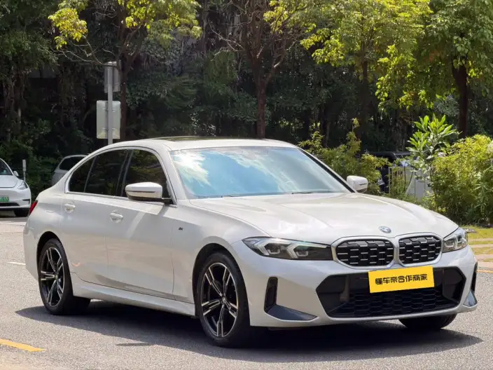 BMW 3 Series 2023 Model 325i M Sports Set – фото 3