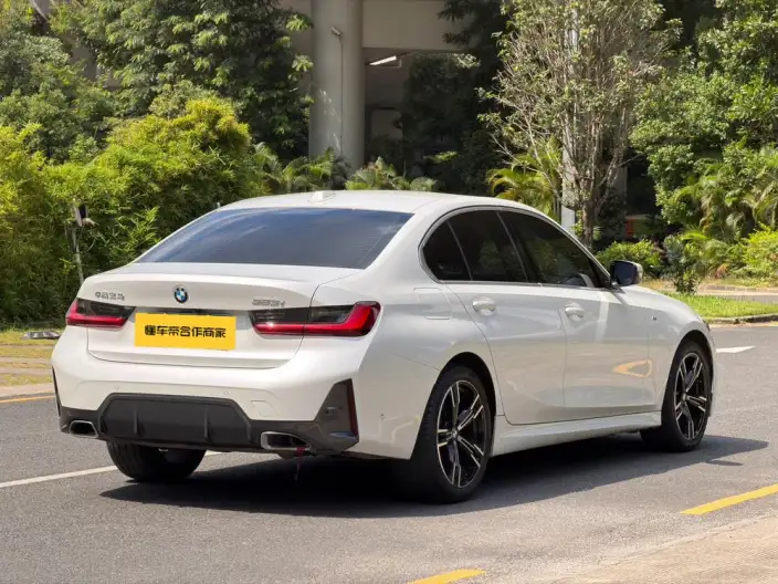 BMW 3 Series 2023 Model 325i M Sports Set – фото 7