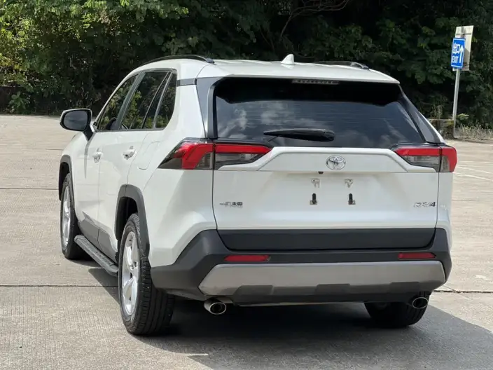 Toyota RAV4 2020 Model 2.0L CVT 2WD Fashion edition – фото 4