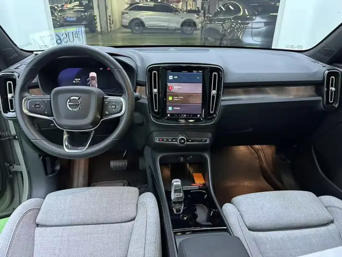 Volvo C40 EV 2023 Model Long Battery Life Pro Edition – фото 6