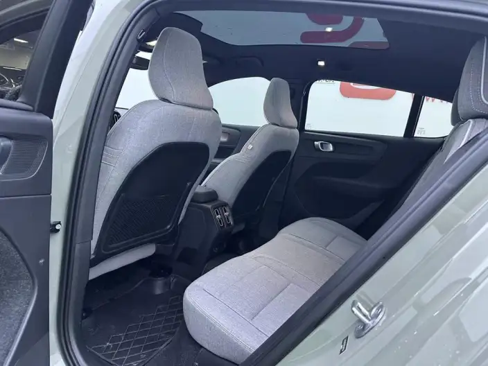 Volvo C40 EV 2023 Model Long Battery Life Pro Edition – фото 8