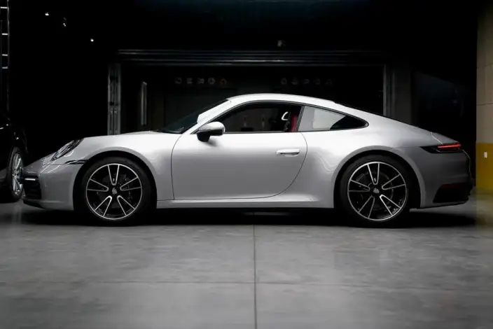 PORSCHE 911 2023 Model Carrera 3.0T – фото 2