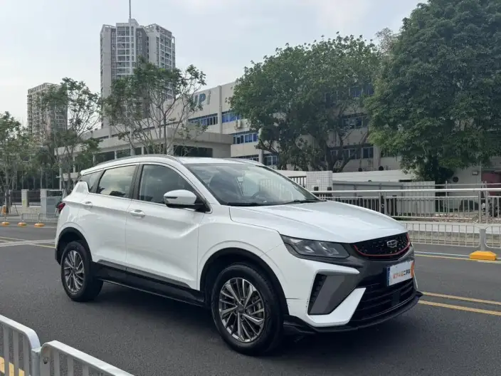 Geely Binyue 2021 Model 240T DCT Platinum edition – фото 3