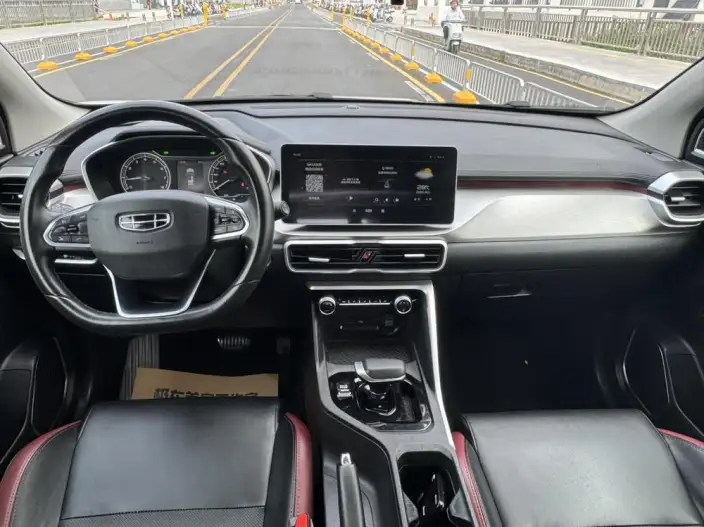 Geely Binyue 2021 Model 240T DCT Platinum edition – фото 8