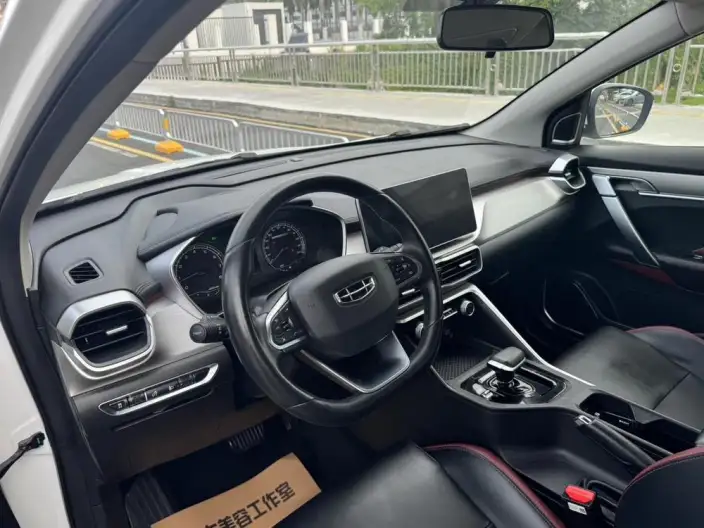 Geely Binyue 2021 Model 240T DCT Platinum edition – фото 10