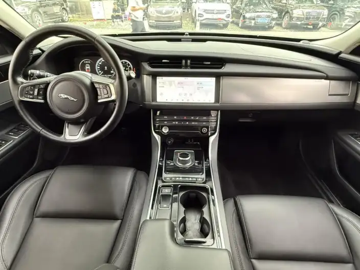 Jaguar XFL 2020 Model 2.0T P200 2WD Elite Edition – фото 9