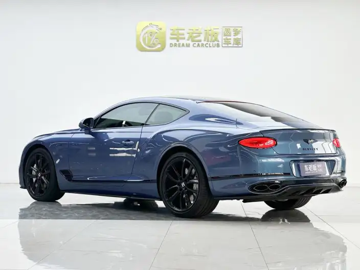 Continental 2022 Model 4.0T GT V8 – фото 4
