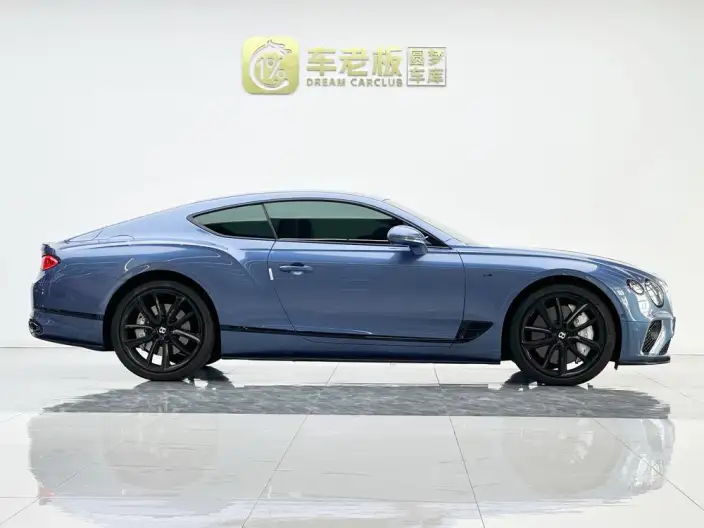 Continental 2022 Model 4.0T GT V8 – фото 7