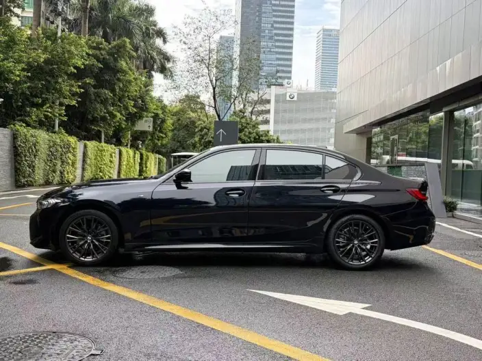 BMW 3 Series 2023 Model 325Li M Sports Night Set – фото 3