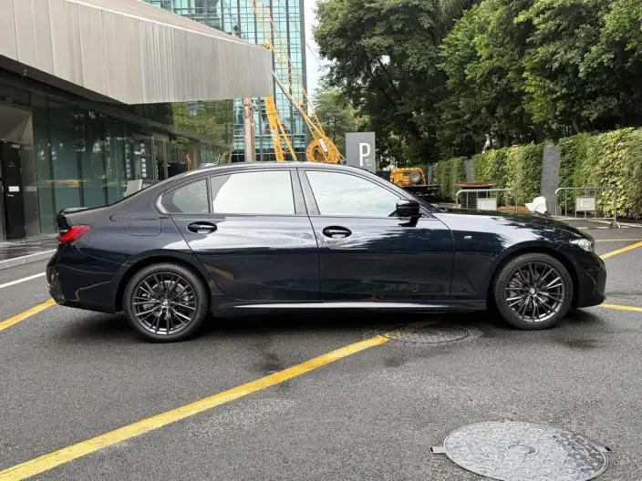 BMW 3 Series 2023 Model 325Li M Sports Night Set – фото 6