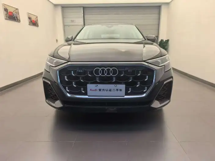 Audi Q8 2024 Model 55 TFSI Luxury Dynamic Model – фото 2