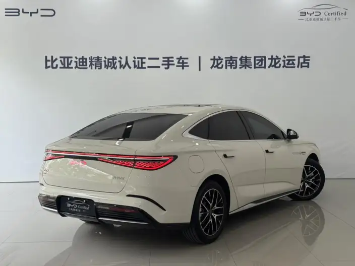 BYD Seal 07DM 2024 Model DM-i 125KM Luxury Model – фото 4