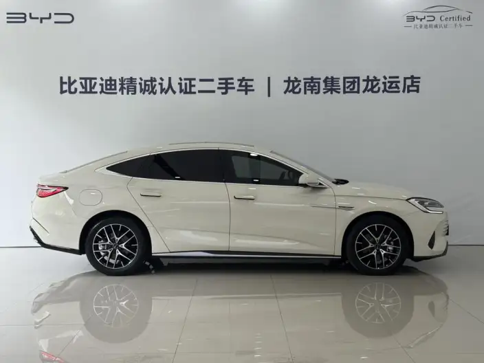 BYD Seal 07DM 2024 Model DM-i 125KM Luxury Model – фото 5