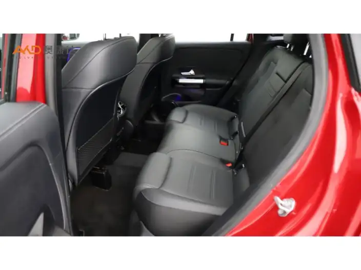 Mercedes-Benz GLA 2022 Model GLA 200 – фото 9