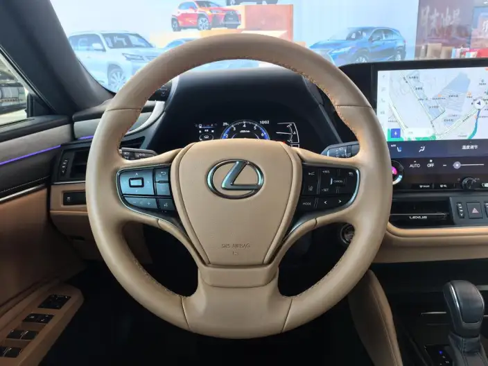 Lexus ES 2025 Model 200 Premium – фото 7