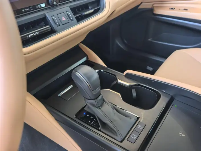 Lexus ES 2025 Model 200 Premium – фото 8