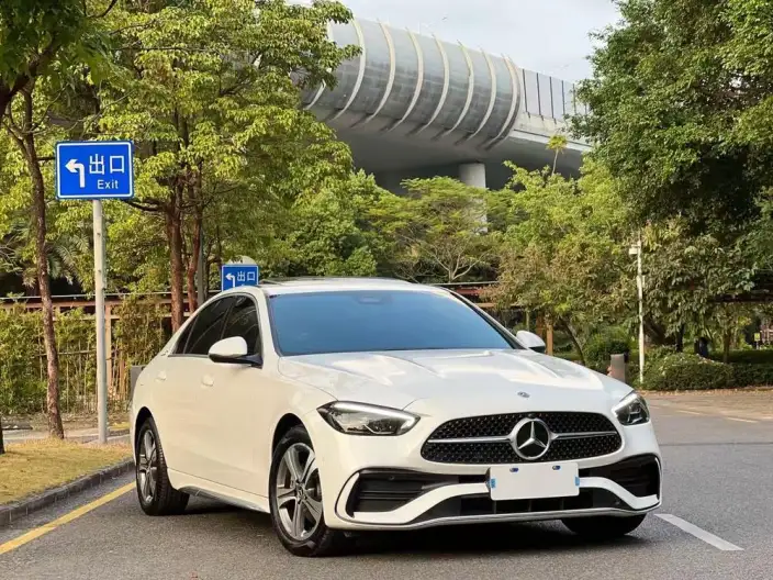 Mercedes-Benz C-Class 2022 Model C 200 L Sports Edition – фото 2