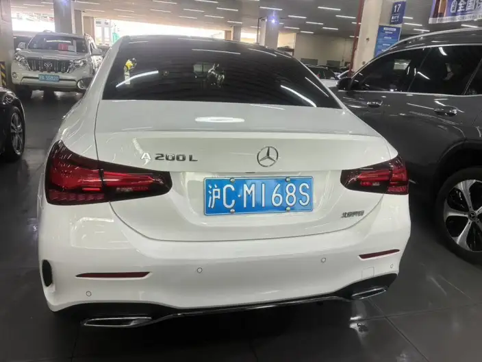 Mercedes-Benz A-class 2023 Model A 200 L Sports sedan Fashion Edition – фото 5