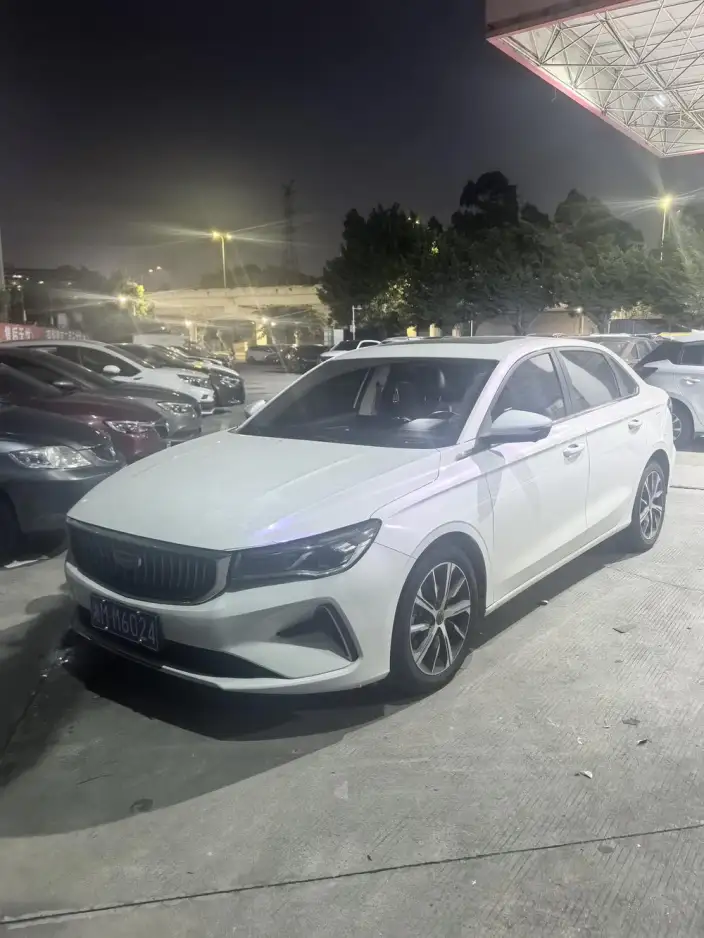 Geely Emgrand 2022 Model No. 4 Gen 1.5L CVT Noble Model – фото 1