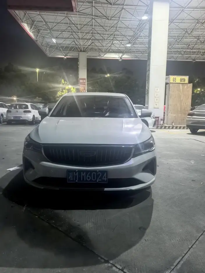 Geely Emgrand 2022 Model No. 4 Gen 1.5L CVT Noble Model – фото 2