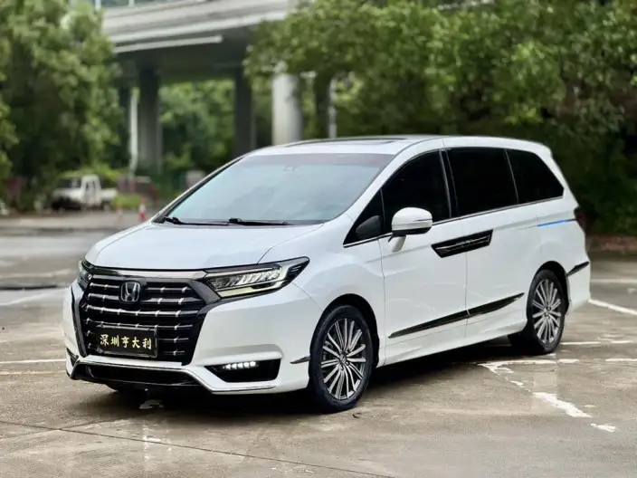 Honda Elysion 2022 Model 2.0L Hybrid Deluxe Edition – фото 1