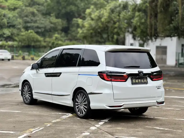 Honda Elysion 2022 Model 2.0L Hybrid Deluxe Edition – фото 5