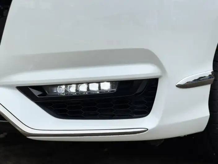 Honda Elysion 2022 Model 2.0L Hybrid Deluxe Edition – фото 10