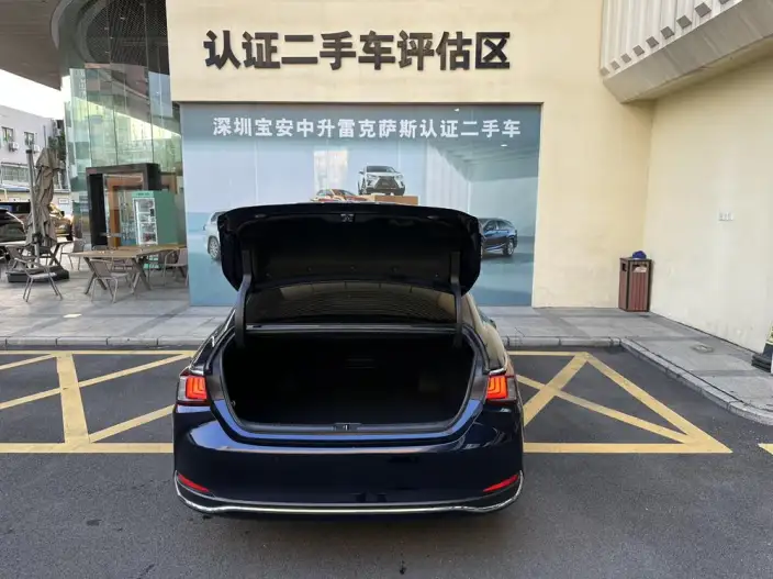 Lexus ES 2021 Model 200 Deluxe Edition – фото 4
