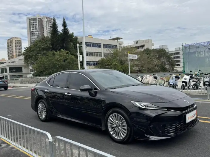 Toyota Camry 2024 Model Hybrid 2.0HE Elite Edition – фото 3