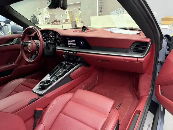 PORSCHE 911 2023 Model Carrera 3.0T – фото 10