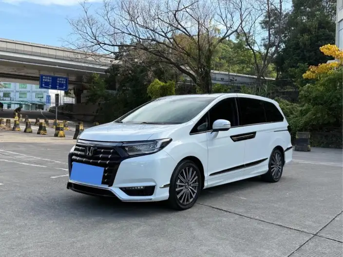 Honda Elysion 2022 Model 2.0L Hybrid Supreme Edition – фото 1