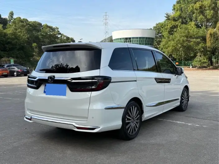 Honda Elysion 2022 Model 2.0L Hybrid Supreme Edition – фото 7