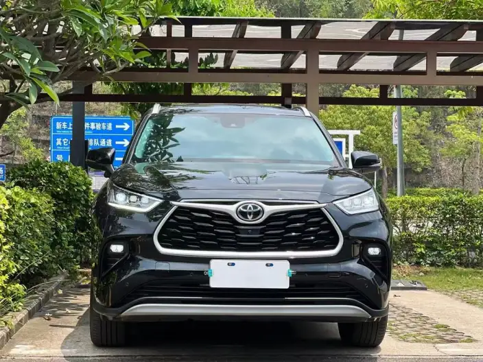 Toyota Highlander 2022 Model 380T 4WD Premium Edition 7 seat – фото 2