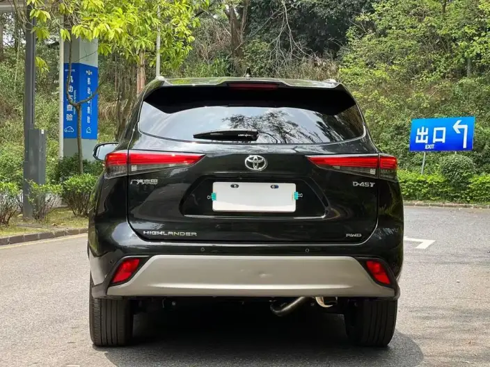 Toyota Highlander 2022 Model 380T 4WD Premium Edition 7 seat – фото 5