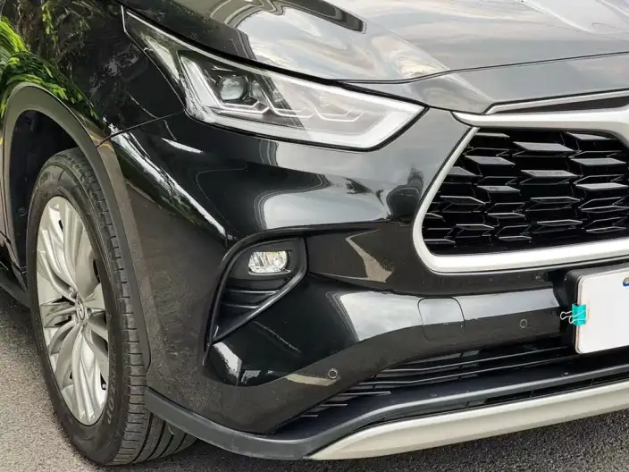 Toyota Highlander 2022 Model 380T 4WD Premium Edition 7 seat – фото 7