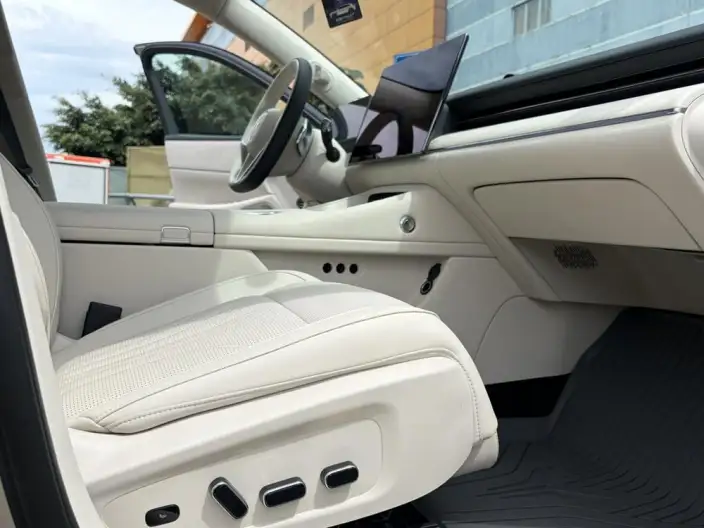 Voyah Pursuit L 2026 Model 4WD Ultra – фото 7