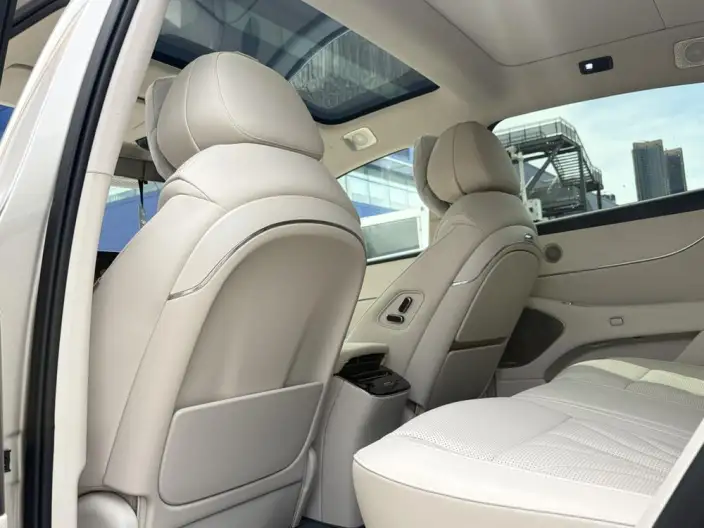 Voyah Pursuit L 2026 Model 4WD Ultra – фото 10