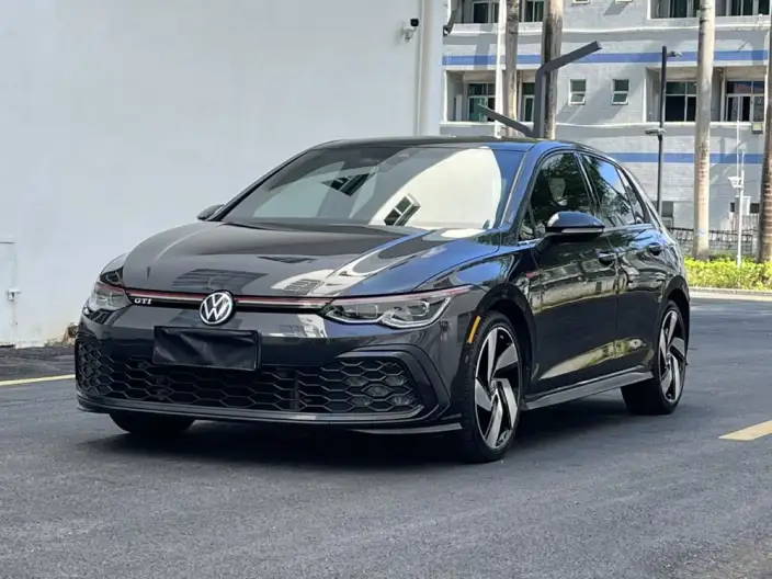 Volkswagen Golf GTI 2021 Model 380TSI DSG GTI – фото 1