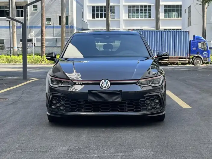 Volkswagen Golf GTI 2021 Model 380TSI DSG GTI – фото 2