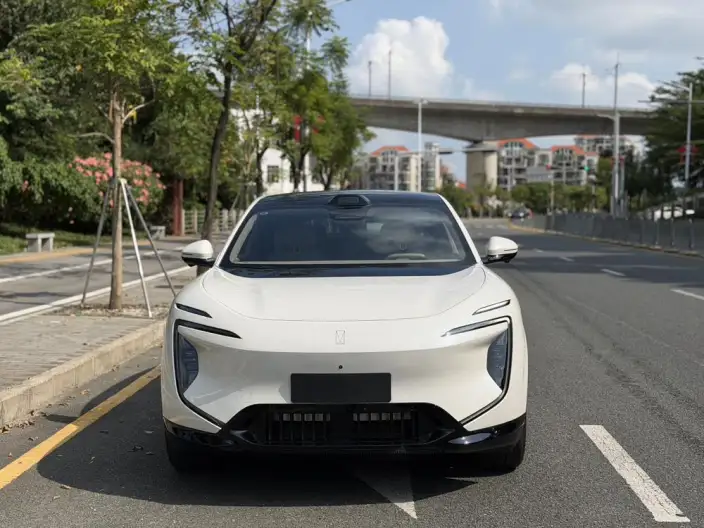 Avatr 07 2026 Model Ultra 4WD EV Edition – фото 2