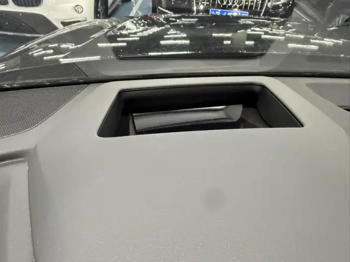 Audi Q8 2023 Model 55 TFSI Luxury Dynamic Model – фото 3