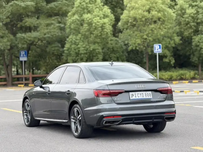 Audi A4 L 2022 Model 40 TFSI Luxury Dynamic Model – фото 4