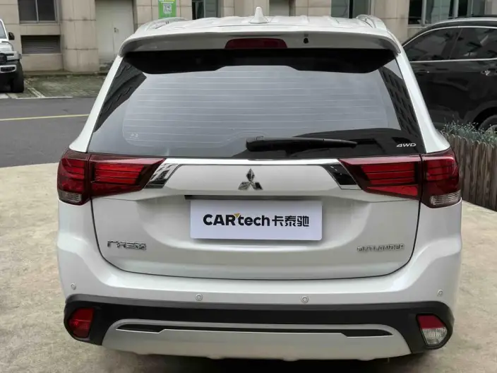 Mitsubishi Outlander 2020 Model 2.4L 4WD Enjoy Edition 5 seat