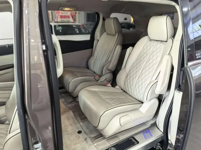 Buick GL8 2023 Model Business class 2.0T Comfort Model – фото 8